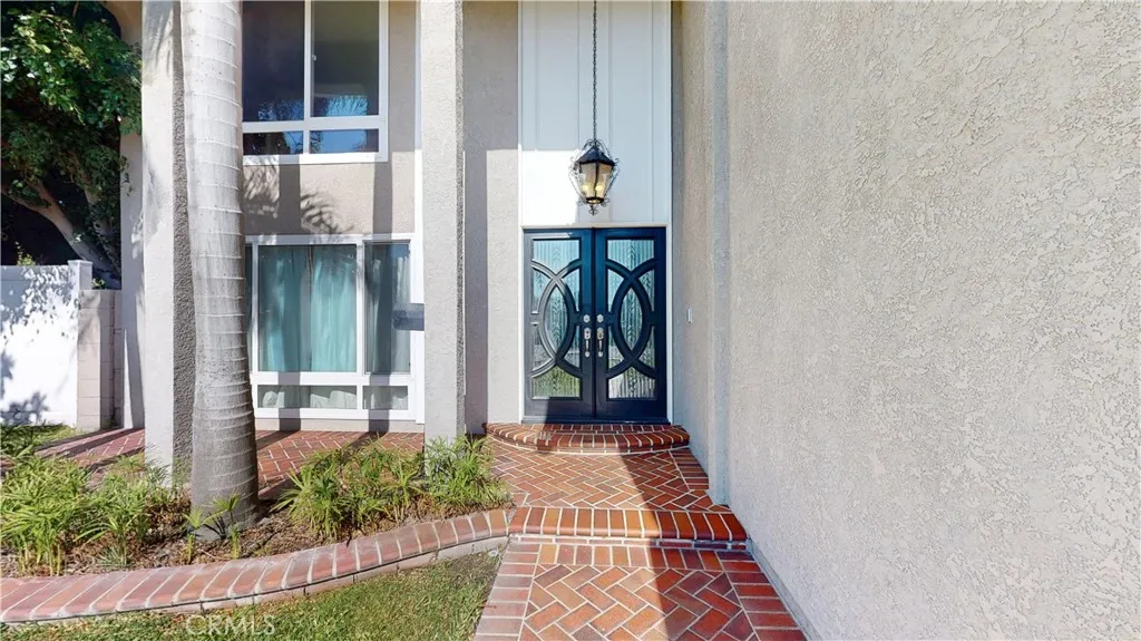3560 Iris Cir, Seal Beach, California 90740 home-pic-2