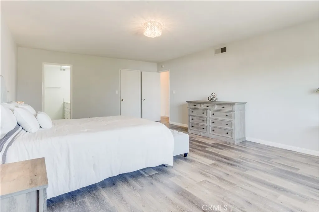 3560 Iris Cir, Seal Beach, California 90740 home-pic-32
