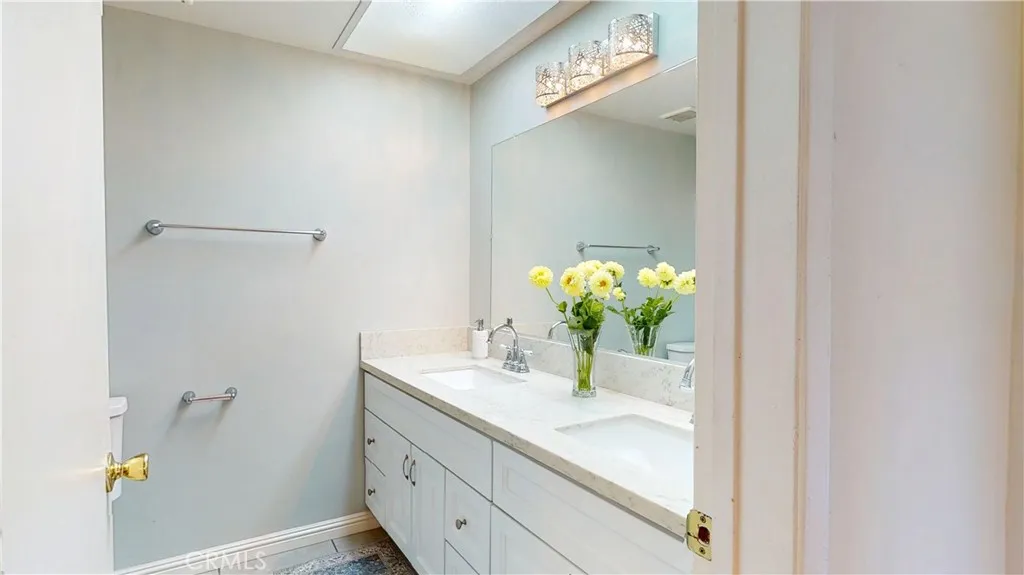 3560 Iris Cir, Seal Beach, California 90740 home-pic-41