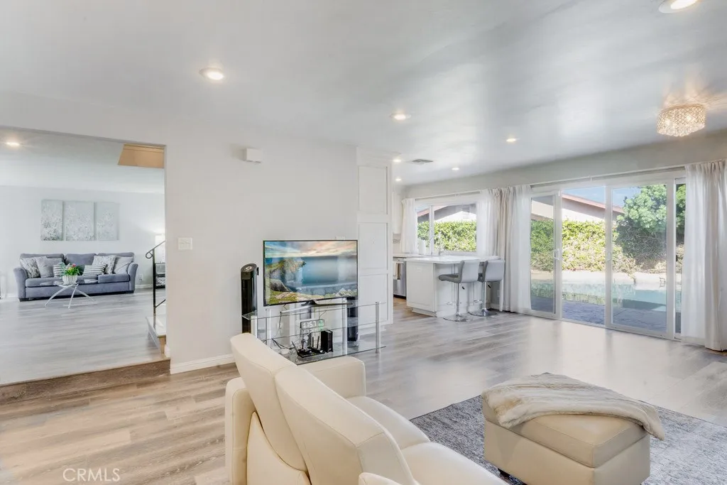 3560 Iris Cir, Seal Beach, California 90740 home-pic-18