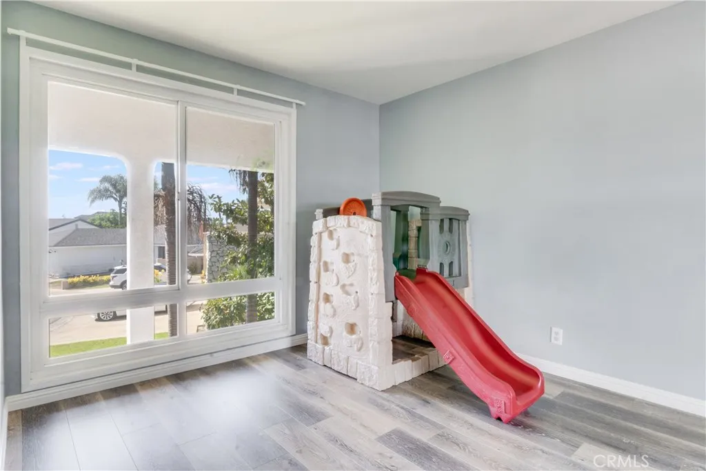 3560 Iris Cir, Seal Beach, California 90740 home-pic-38