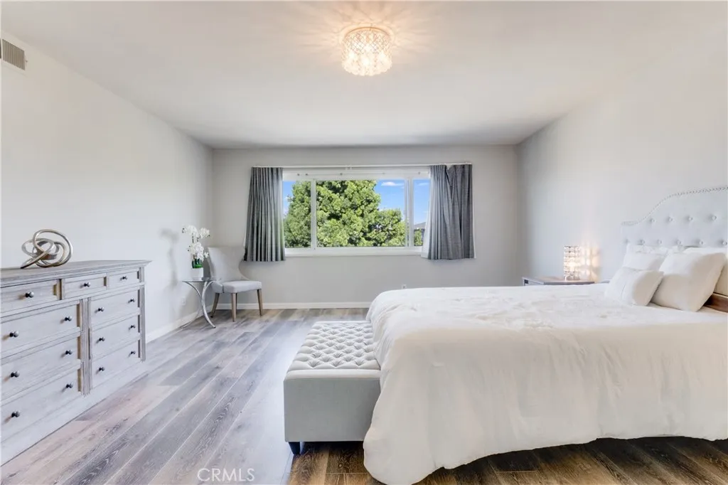 3560 Iris Cir, Seal Beach, California 90740 home-pic-30