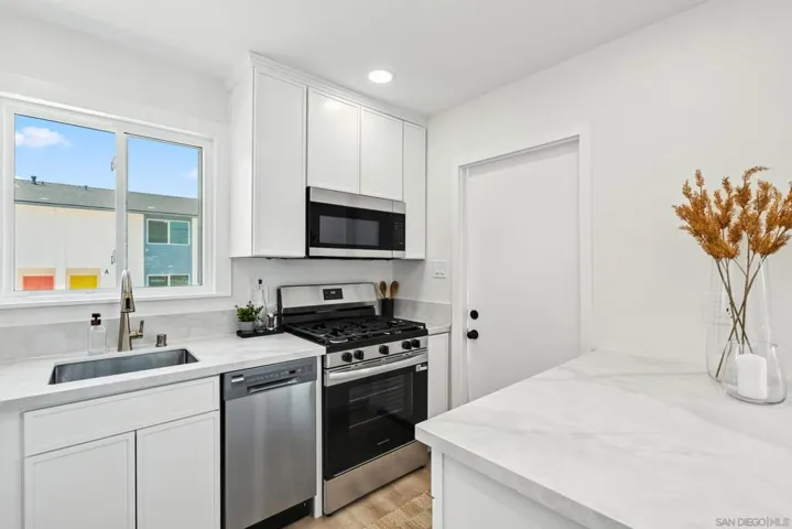 6492 6494 Lanston St., San Diego, California 92111