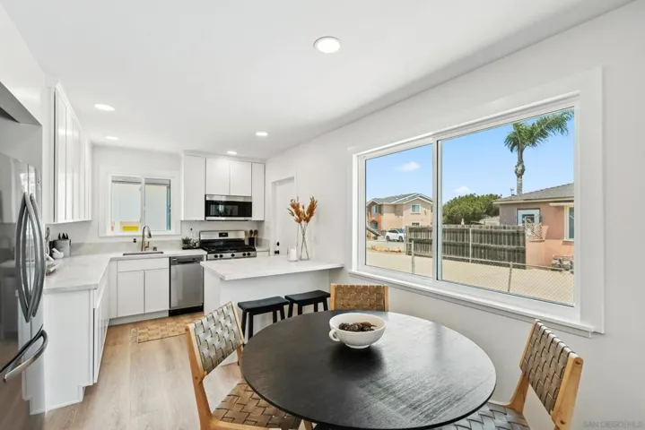 6492 6494 Lanston St., San Diego, California 92111