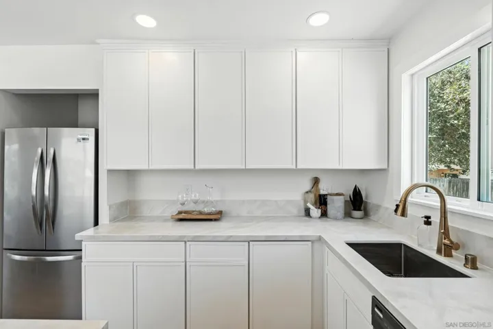 6492 6494 Lanston St., San Diego, California 92111