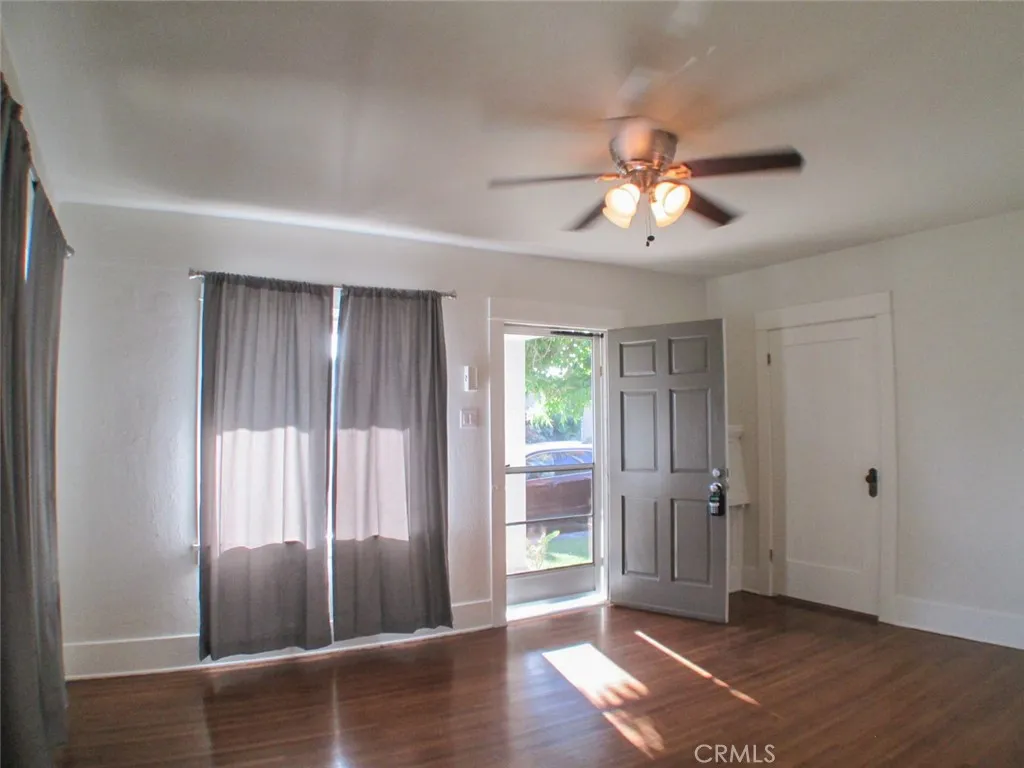 440 N Zona Court, Long Beach, California 90802 home-pic-12