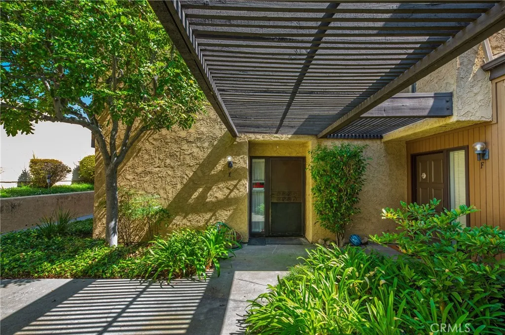 267 Linwood Avenue E, Monrovia, California 91016 home-pic-1