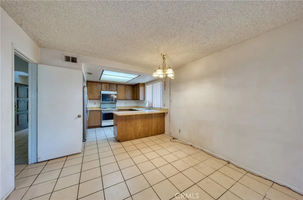 267 Linwood Avenue E, Monrovia, California 91016 home-pic-9