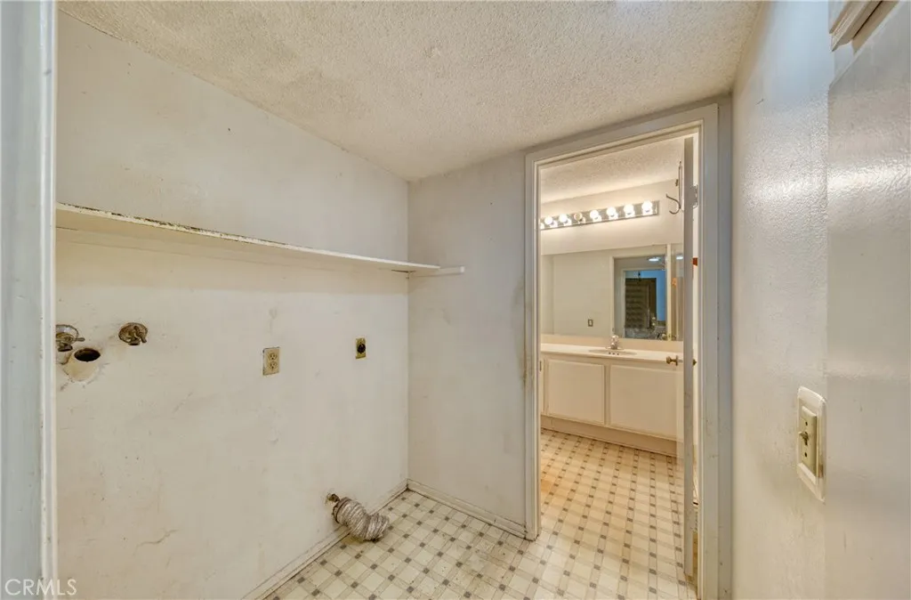 267 Linwood Avenue E, Monrovia, California 91016 home-pic-16