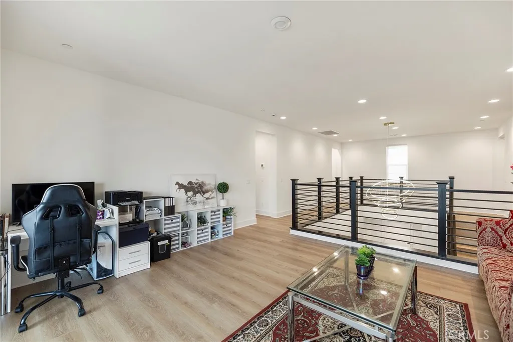 1577 Calle Mayfair, Chula Vista, California 91913 home-pic-30