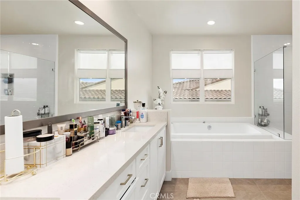 1577 Calle Mayfair, Chula Vista, California 91913 home-pic-34