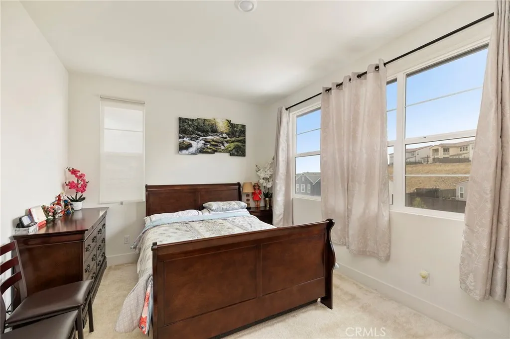 1577 Calle Mayfair, Chula Vista, California 91913 home-pic-38