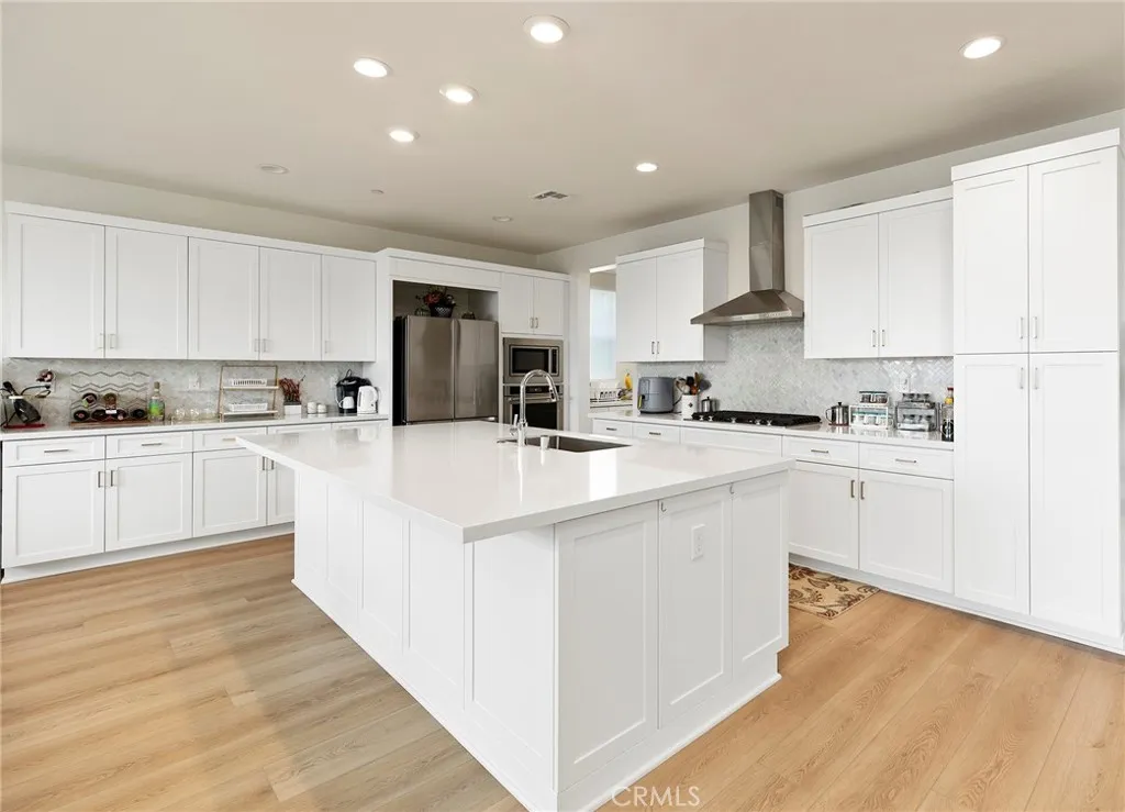 1577 Calle Mayfair, Chula Vista, California 91913 home-pic-15
