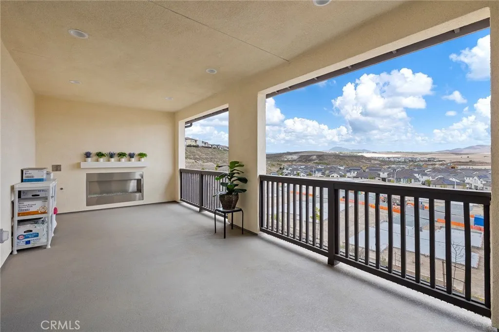 1577 Calle Mayfair, Chula Vista, California 91913 home-pic-31