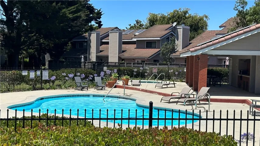 256 Via San Blas, San Luis Obispo, California 93401