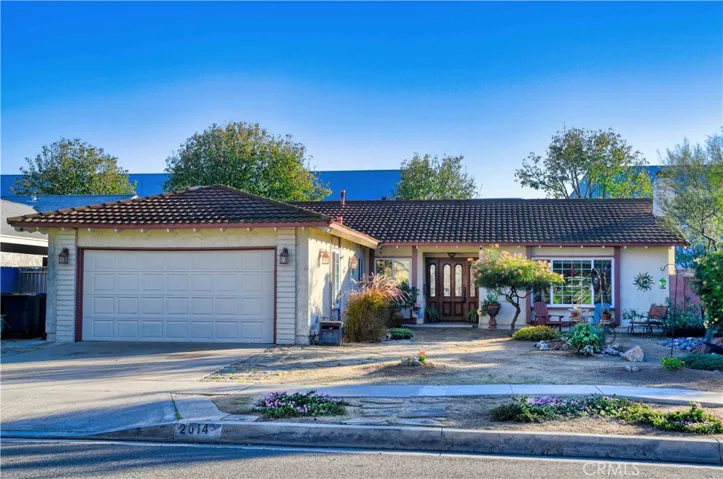2014 E 20th Street, Santa Ana, California 92705