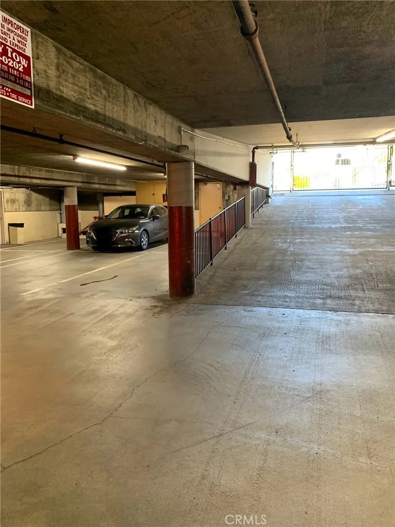 1115 S Elm Drive 207, Los Angeles, California 90035 home-pic-31