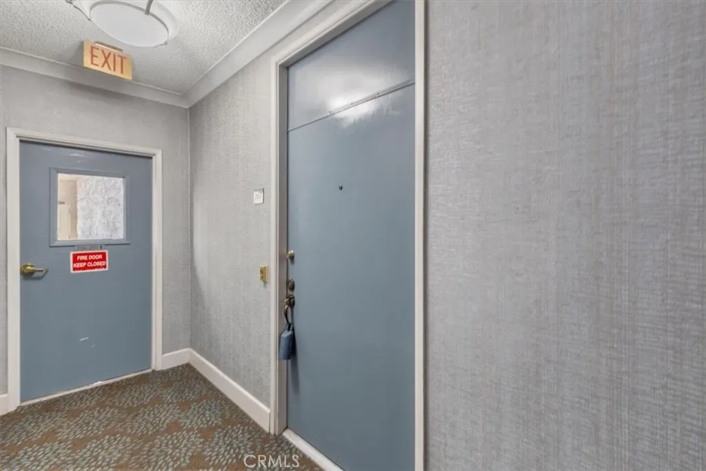 1115 S Elm Drive 207, Los Angeles, California 90035 home-pic-18