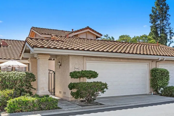 15662 Via Calanova, San Diego, California 92128