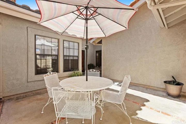 15662 Via Calanova, San Diego, California 92128