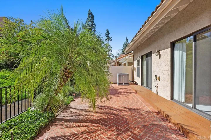 15662 Via Calanova, San Diego, California 92128