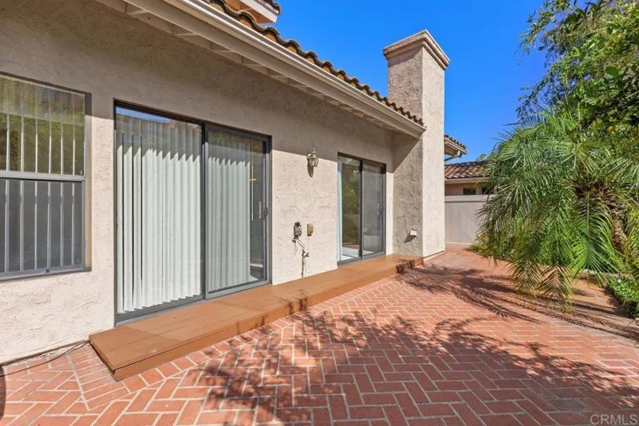 15662 Via Calanova, San Diego, California 92128