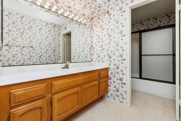 upstairs Primary Bathroom