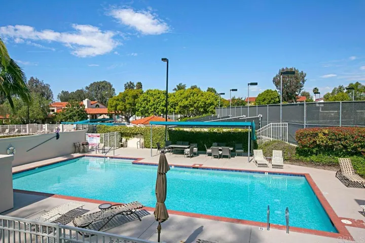15662 Via Calanova, San Diego, California 92128