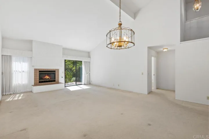 15662 Via Calanova, San Diego, California 92128