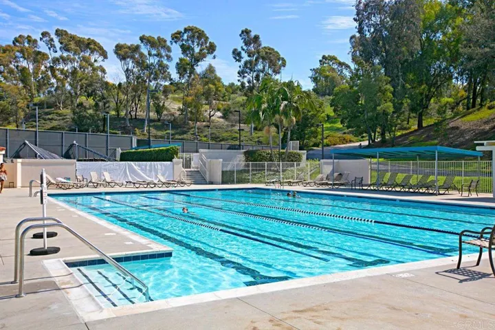 15662 Via Calanova, San Diego, California 92128