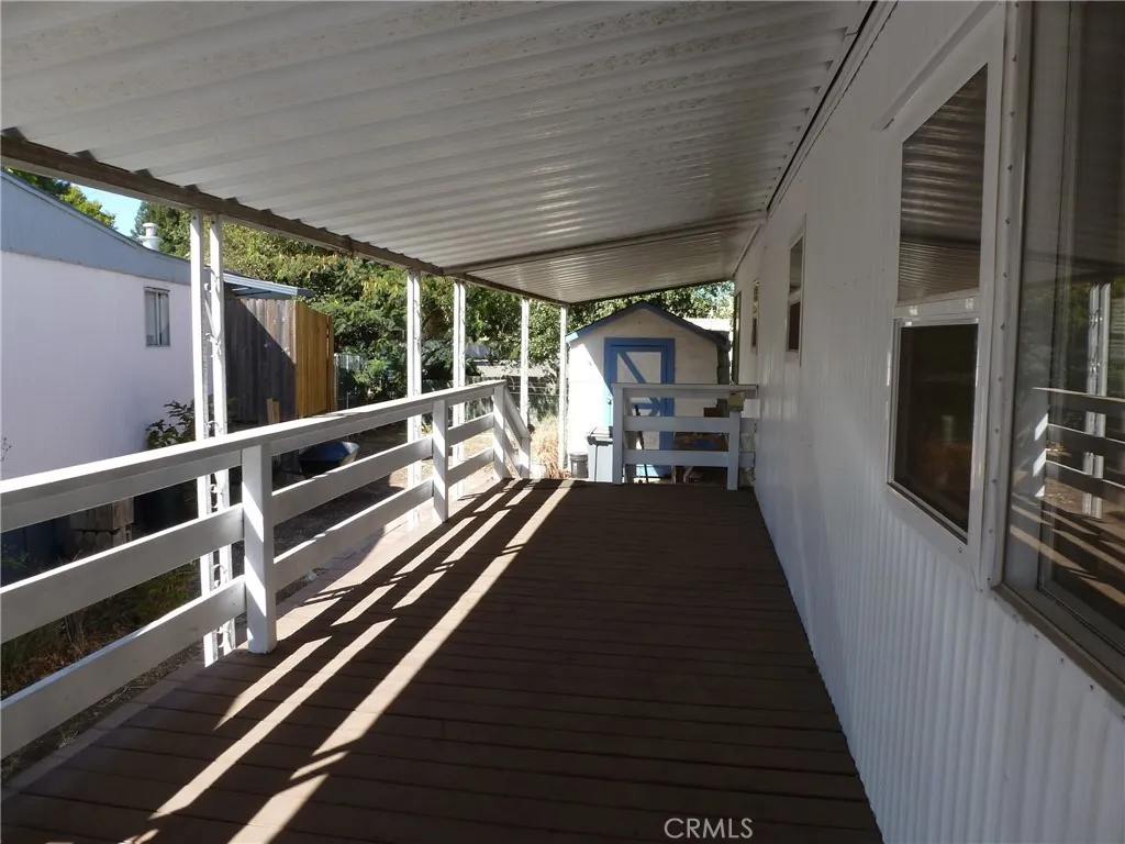 Large front deck