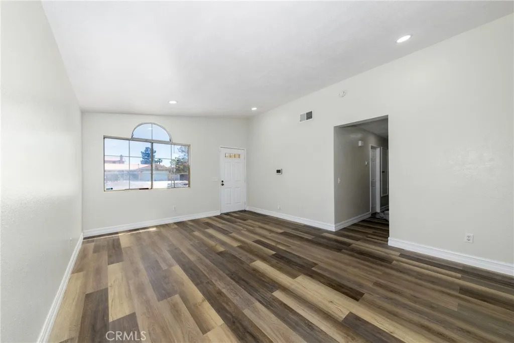 10830 Euclid Street, Adelanto, California 92301 home-pic-4
