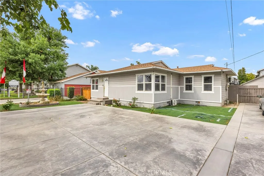 1210 E Whittier, Hemet, California 92543 home-pic-13