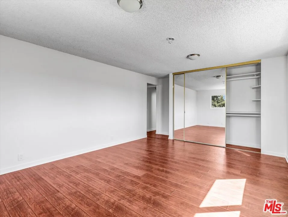 12479 Walsh Avenue, Los Angeles, California 90066 home-pic-6