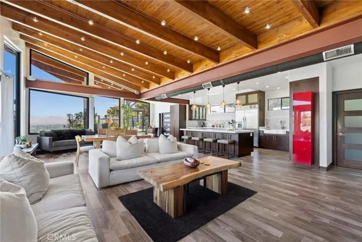 3655 Glenridge, Sherman Oaks, California 91423