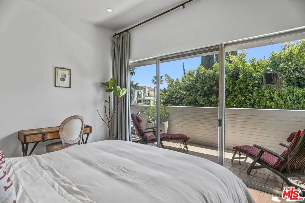 999 N Doheny Drive 106, West Hollywood, California 90069 home-pic-10