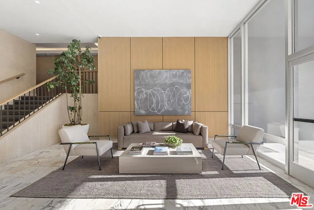 999 N Doheny Drive 106, West Hollywood, California 90069 home-pic-19