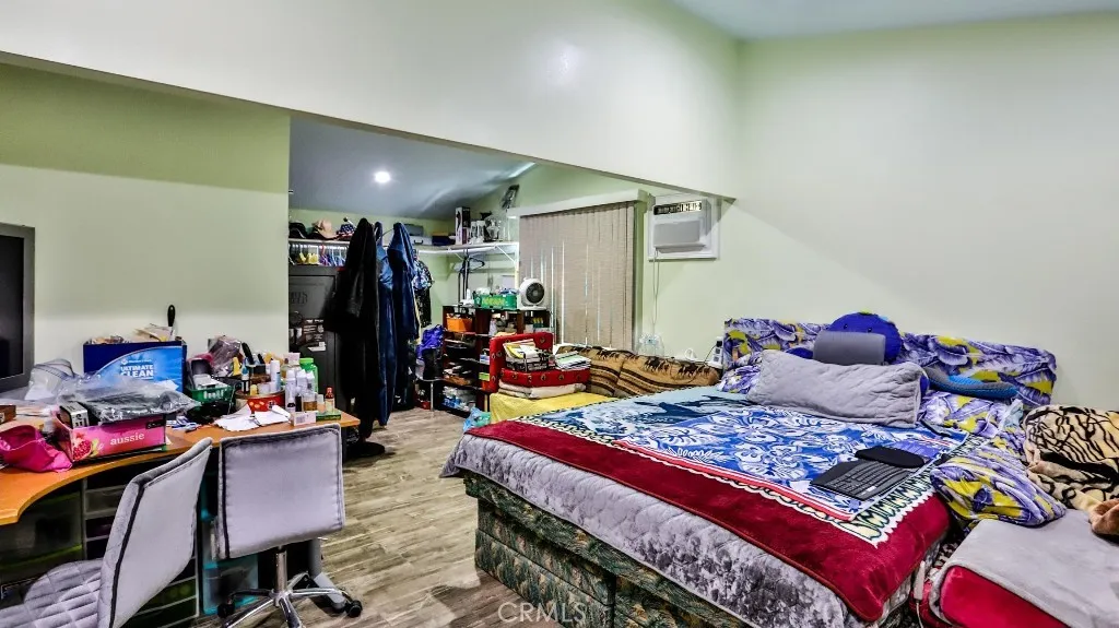 6751 Klondike Avenue, Westminster, California 92683 home-pic-1