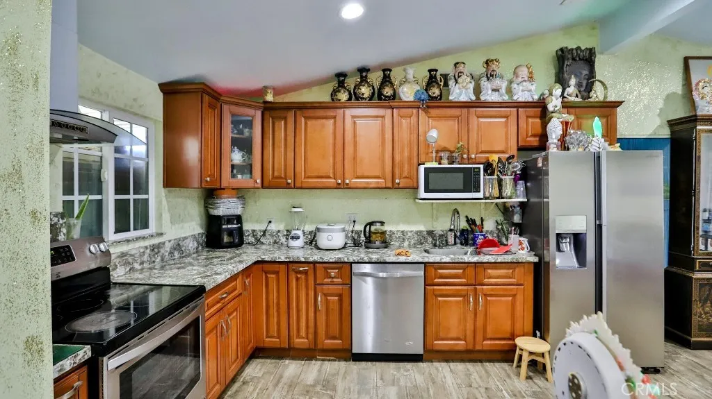 6751 Klondike Avenue, Westminster, California 92683 home-pic-3