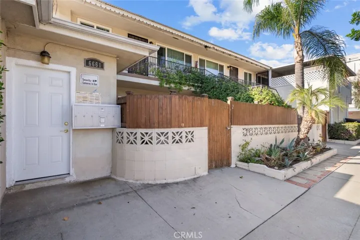 6661 Wilkinson Avenue, North Hollywood, California 91606
