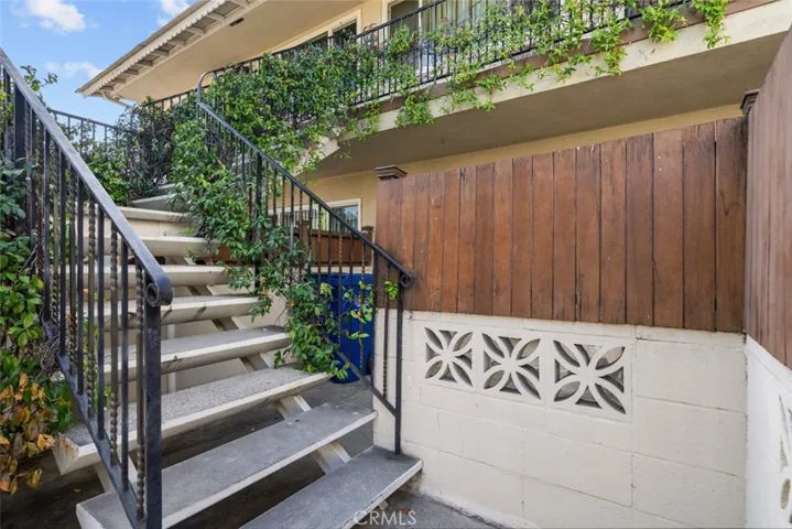 6661 Wilkinson Avenue, North Hollywood, California 91606
