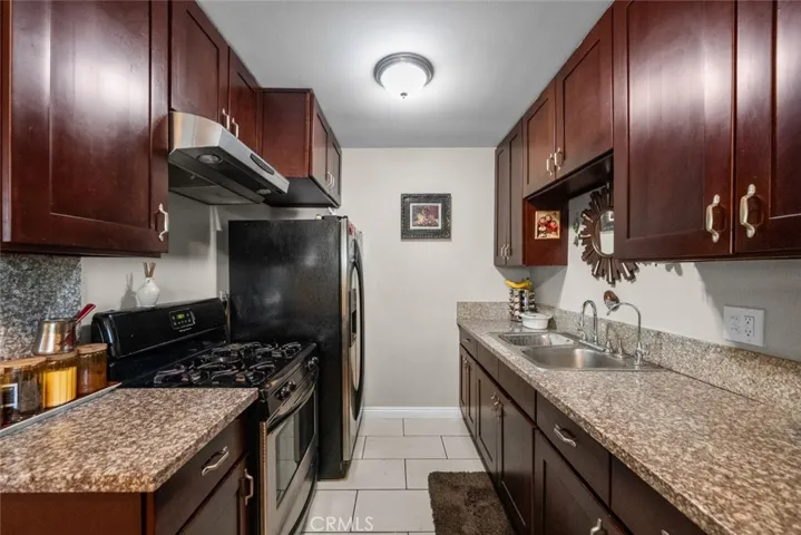 6661 Wilkinson Avenue, North Hollywood, California 91606