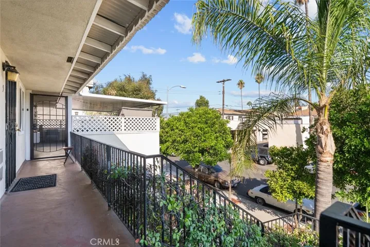 6661 Wilkinson Avenue, North Hollywood, California 91606