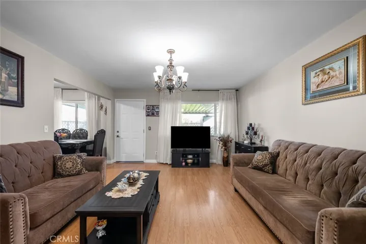 6661 Wilkinson Avenue, North Hollywood, California 91606