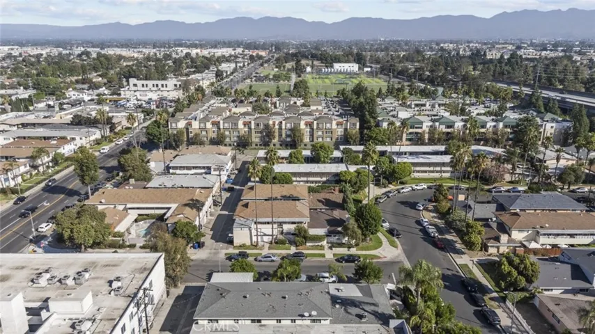 6661 Wilkinson Avenue, North Hollywood, California 91606
