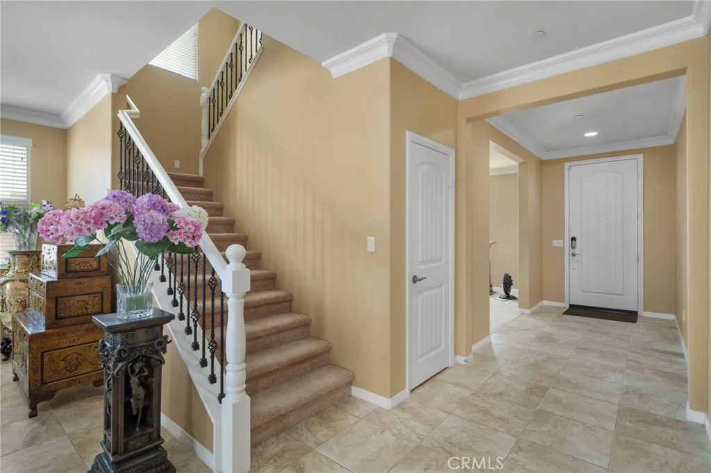 13262 Los Robles, Eastvale, California 92880 home-pic-4