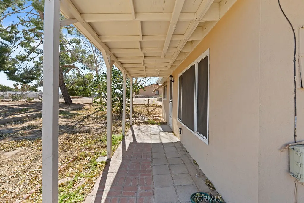 10560 6th, Hesperia, California 92345 home-pic-3
