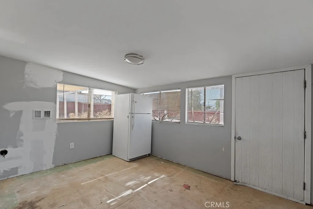 10560 6th, Hesperia, California 92345 home-pic-19