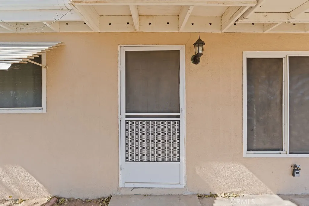 10560 6th, Hesperia, California 92345 home-pic-4