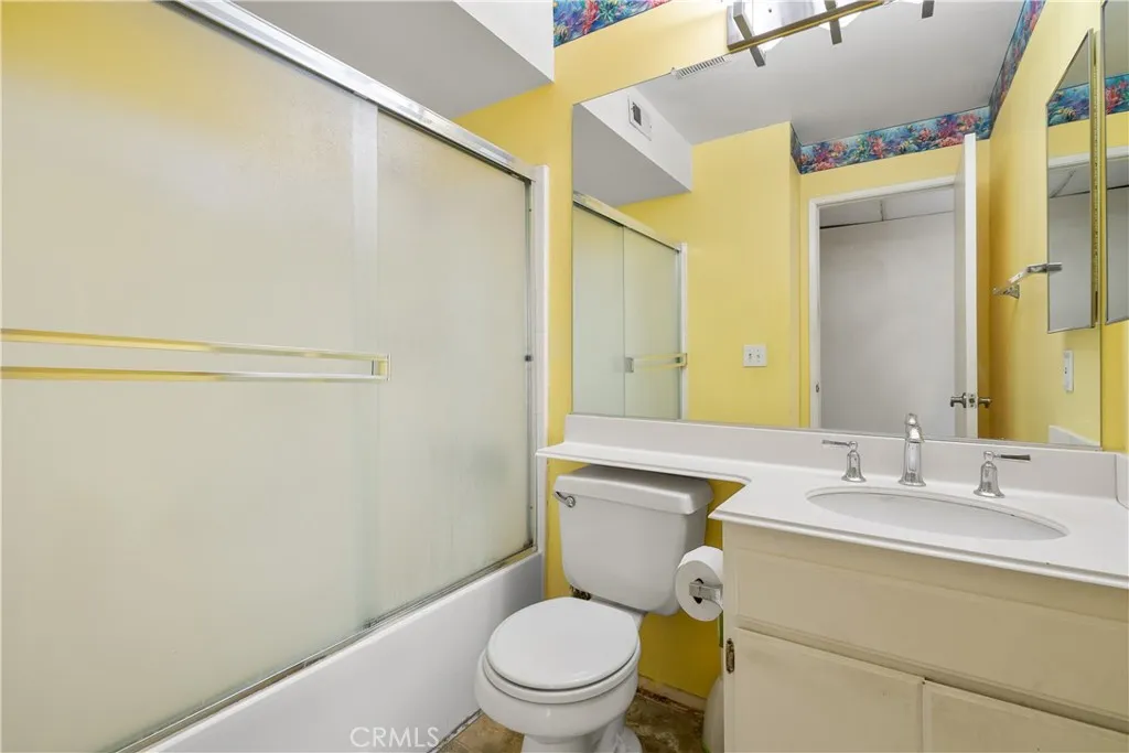 18117 Erik Court 413, Canyon Country, California 91387 home-pic-9